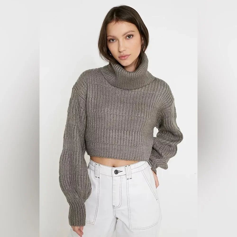 Urban Outfitters Maggie Gray Chunky Knit Turtleneck Sweater
